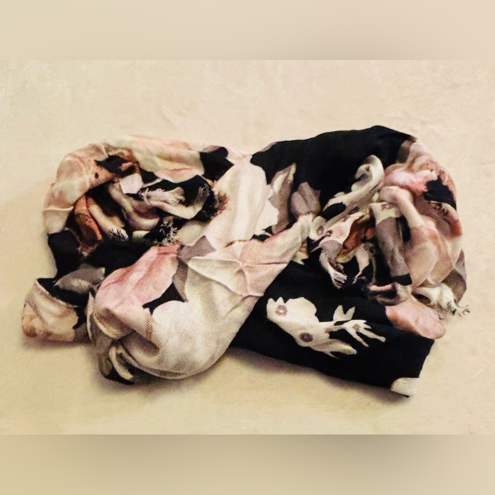 Liz Claiborne Rayon Floral Black and Pink Scarf. 27”x72” NWT - Picture 4 of 5